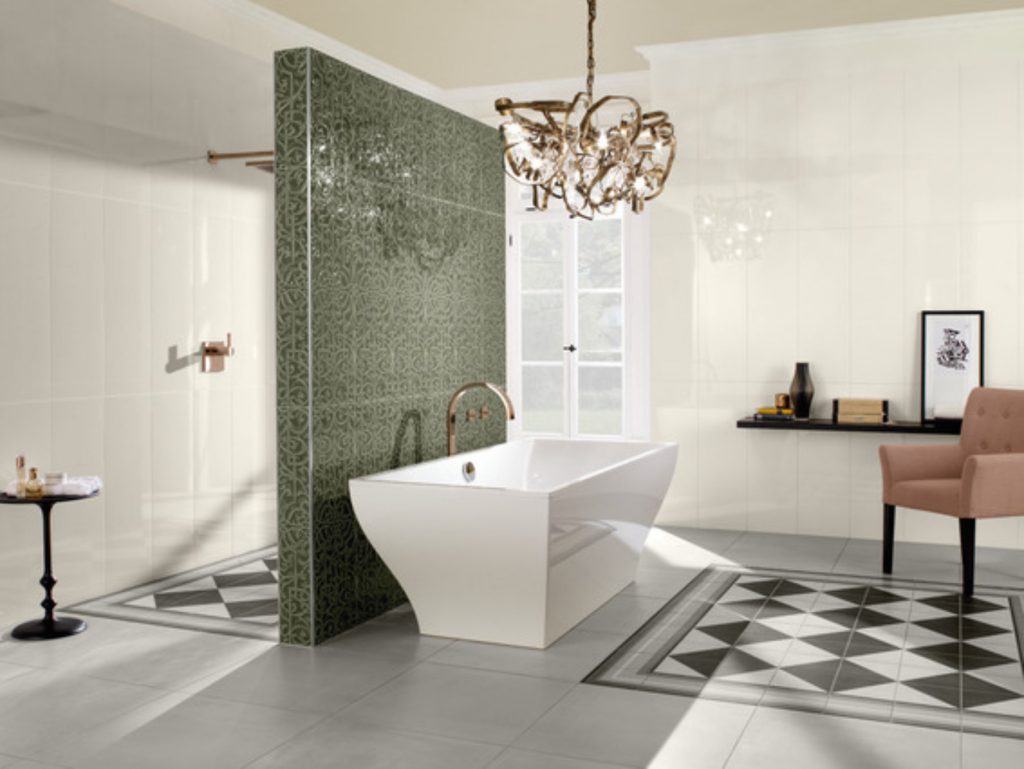 Mon Coeur Bad 0915 | Lead Wolf, Peterborough