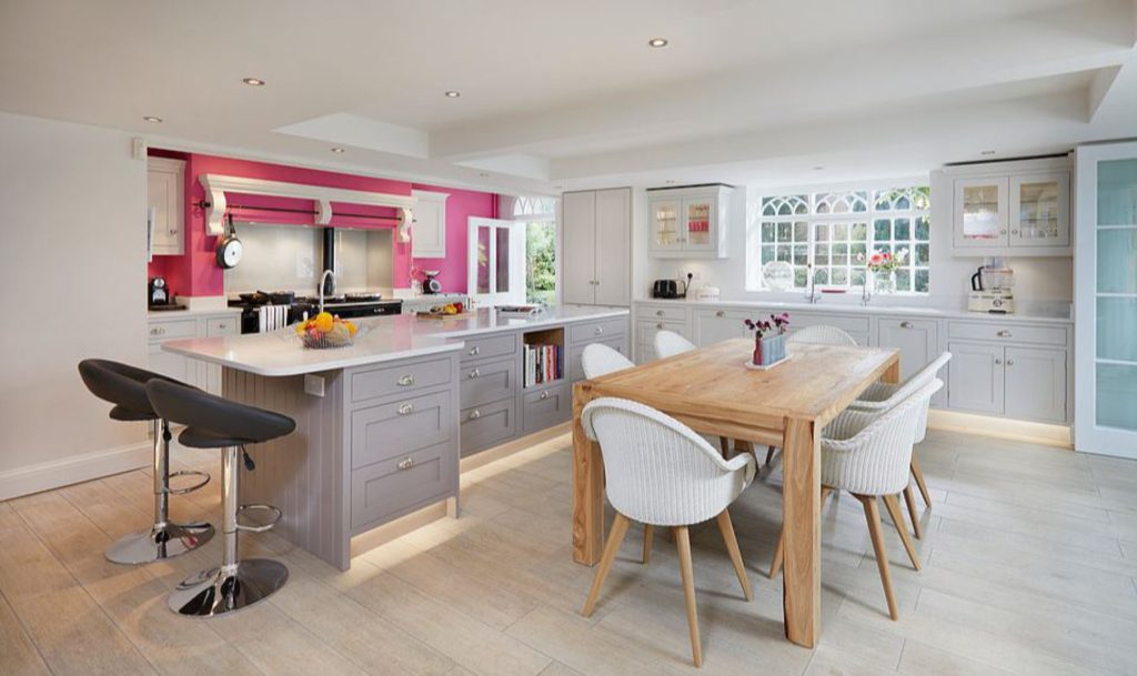 17 1 | Lead Wolf, Peterborough