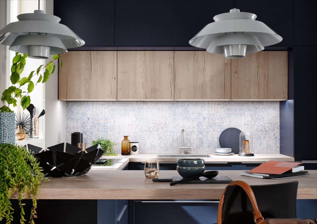 Oak Wood Effect Kitchen Wall Units | Lead Wolf, Peterborough