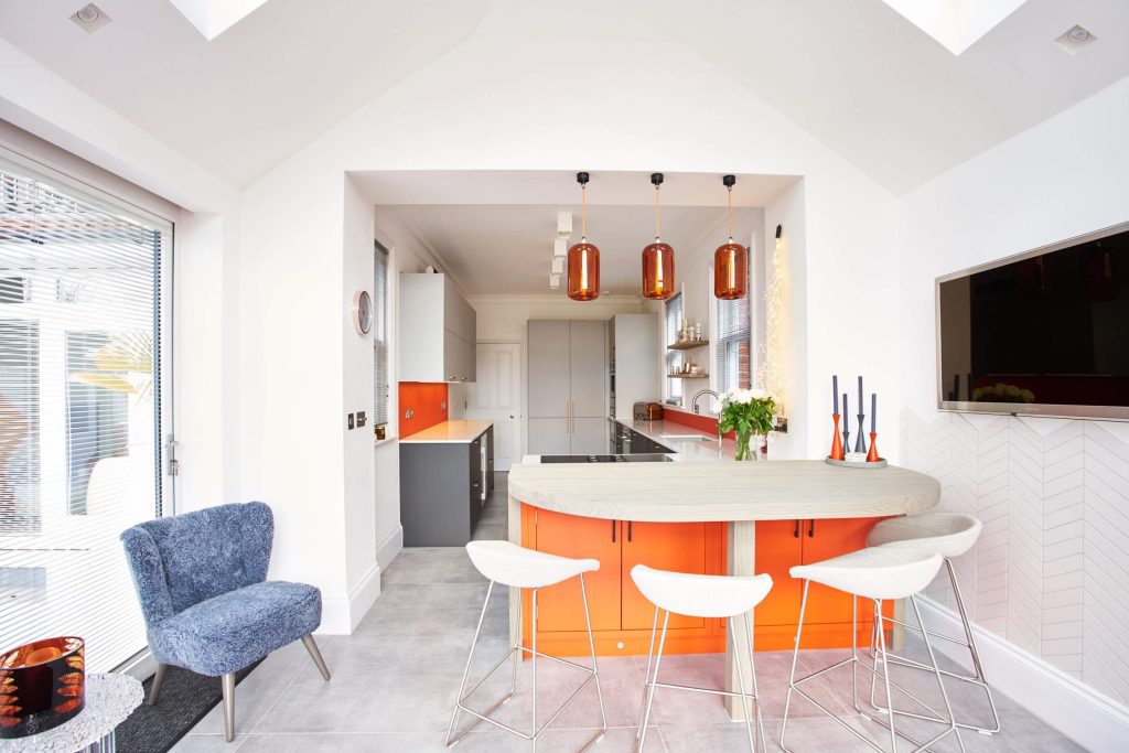 Open plan kitchen with peninsula | Lead Wolf, Peterborough